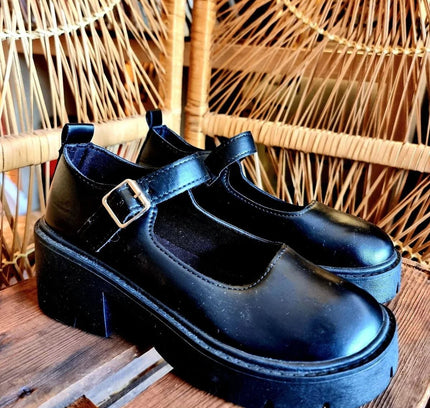 Platform Shoes - Yatva