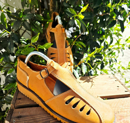 Rare Deadstock Brand New 70s Saxone Arendal Fisherman Sandals Shoes - Yatva