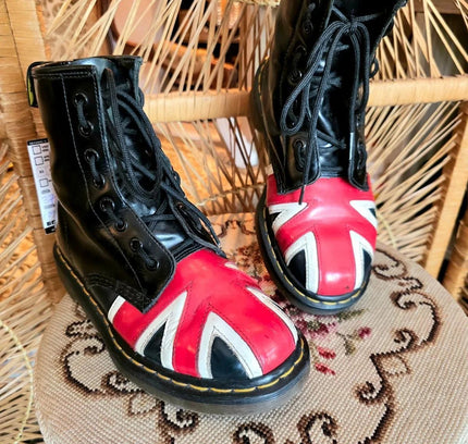 RARE Vintage 90's Dr Martens Union Jack Ankle Boots - Yatva