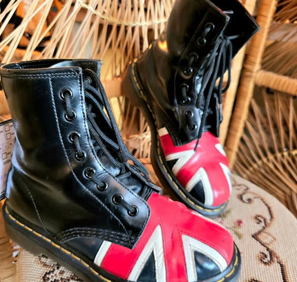 RARE Vintage 90's Dr Martens Union Jack Ankle Boots - Yatva