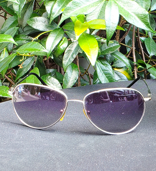 Ray-Ban Silver Aviator Sunglasses with Purple Gradient Lenses (Pre-Owned) - Yatva