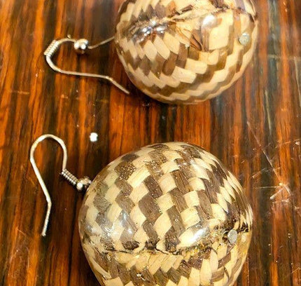 Retro Brand New Manouk Pierced Earrings - Yatva