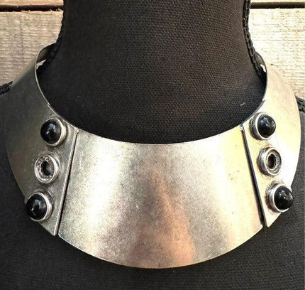Retro Cabochon Cleopatra Style Collar - Yatva