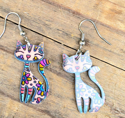 Retro Cat Pierced Earrings - Yatva