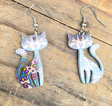 Retro Cat Pierced Earrings - Yatva