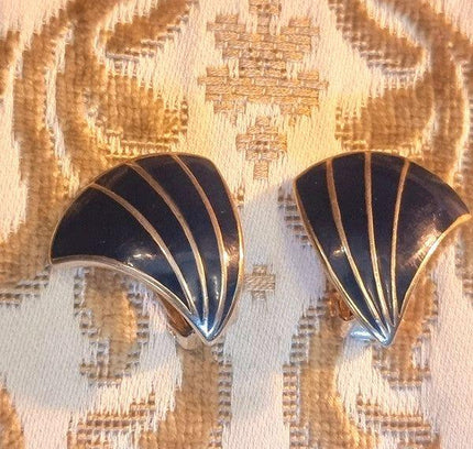 Retro Clip On Earrings - Yatva