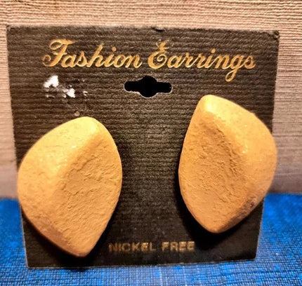 Retro Clip On Earrings - Yatva