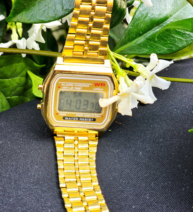 Retro Gold Digital Watch – Classic Vintage Stainless Steel Chronograph Wristwatch - Yatva