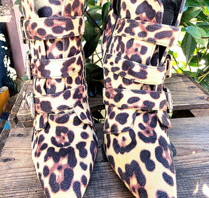 Retro Leopard Print Pointed Toe High Heel Cowboy Boots - Yatva
