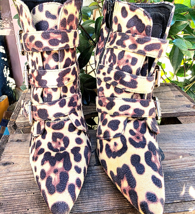 Retro Leopard Print Pointed Toe High Heel Cowboy Boots - Yatva
