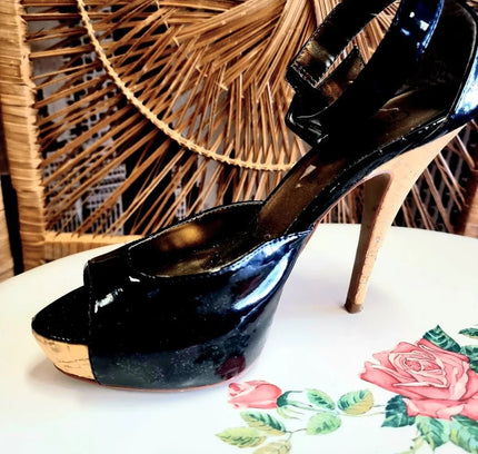 Retro New Look Shoes - Yatva