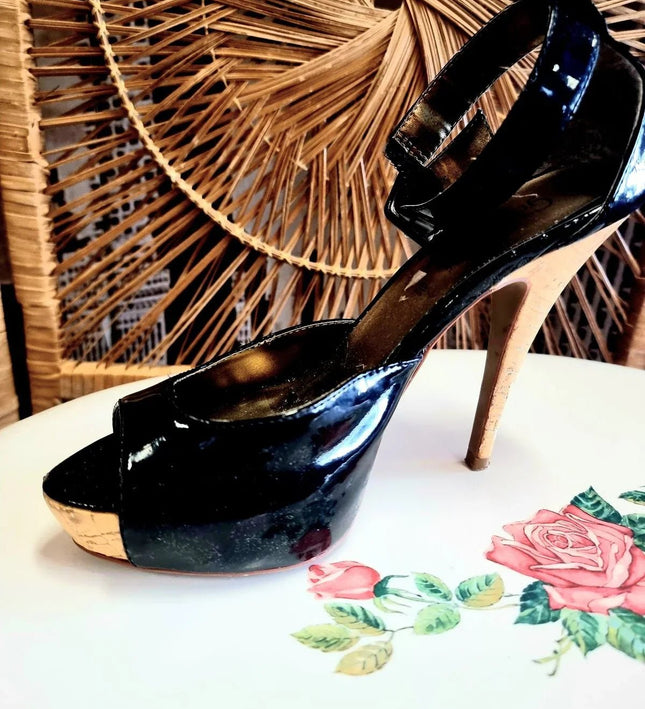 Retro New Look Shoes - Yatva