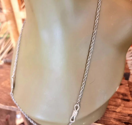 Retro Silver Necklace - Yatva