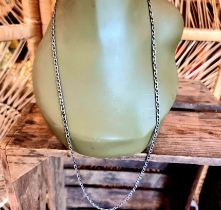 Retro Silver Necklace - Yatva