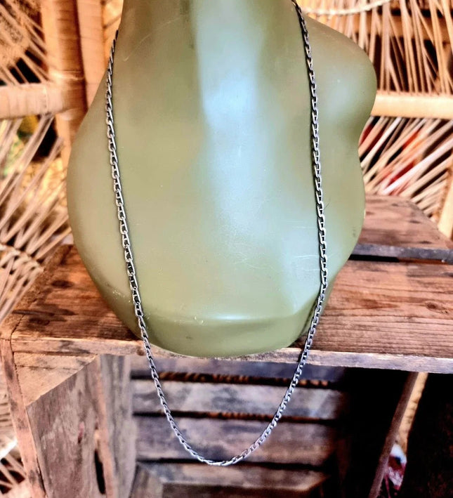 Retro Silver Necklace - Yatva
