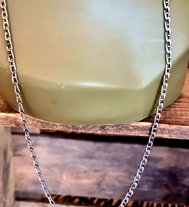 Retro Silver Necklace - Yatva