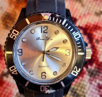 Retro Souris D'or Quartz Watch - Yatva