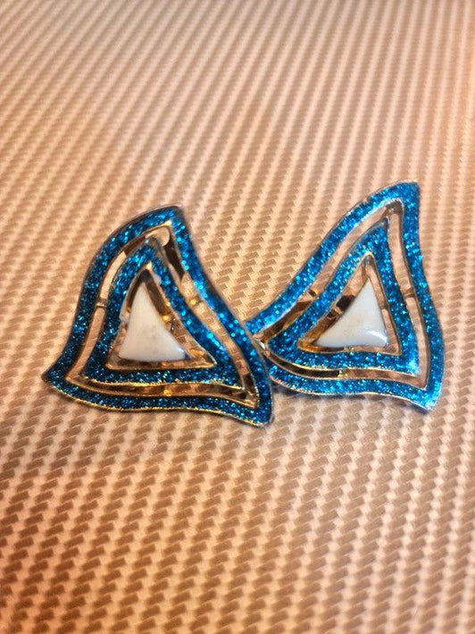 Retro Triangle Clip on Earrings - Yatva