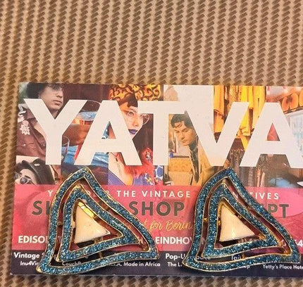 Retro Triangle Clip on Earrings - Yatva