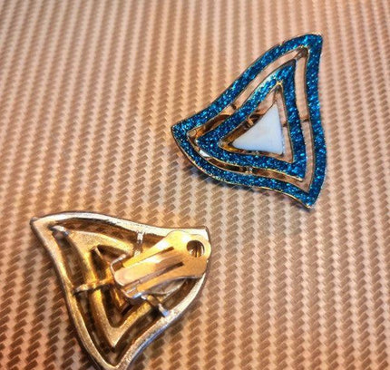 Retro Triangle Clip on Earrings - Yatva