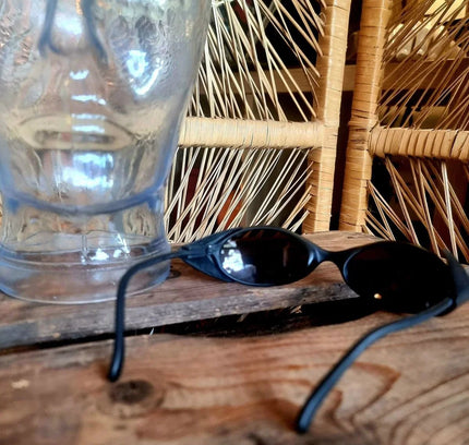 Retro Vintage Chic Sunglasses - Yatva