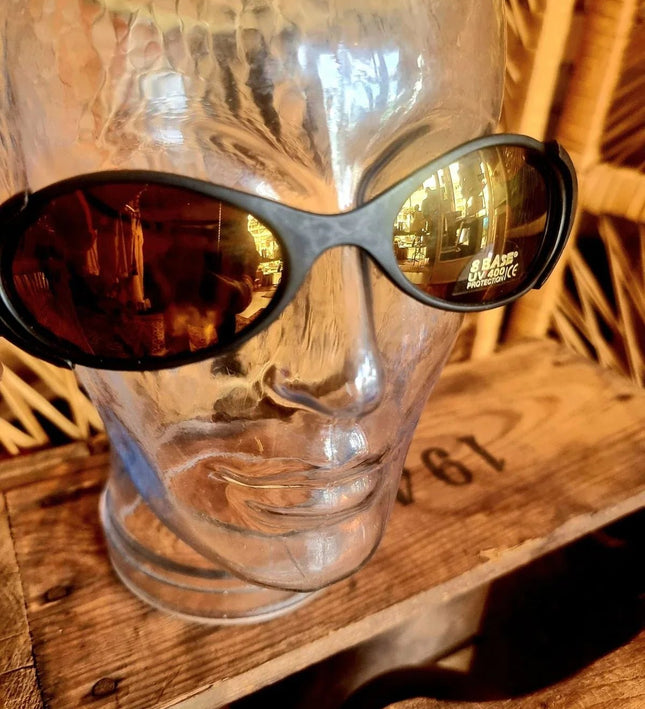 Retro Vintage Chic Sunglasses - Yatva