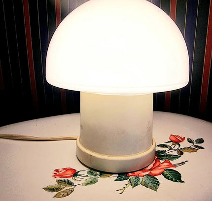 Retro Vintage Mushroom Table Light - Yatva