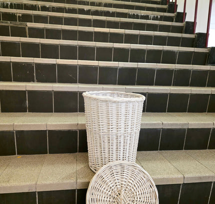 Retro White Woven Wicker Basket with Lid - Yatva