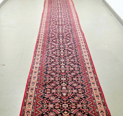 Stunning 18ft Antique Persian Bidjar Hallway Runner - Hand - Knotted Wool - Yatva