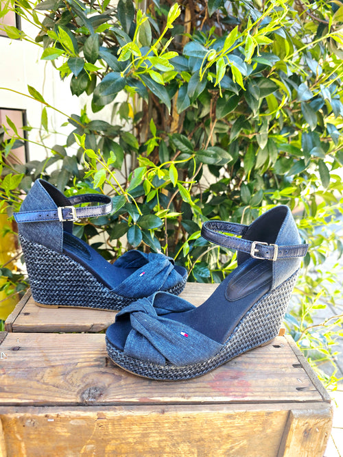 Tommy Hilfiger Iconic Elena Metallic Canvas Platform Sandals Shoes
