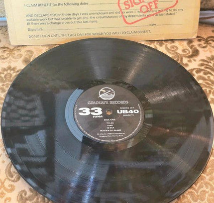 UB40 – Signing Off Vinyl Record - Yatva