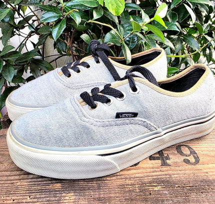 Vans Lace Up Shoes - Yatva