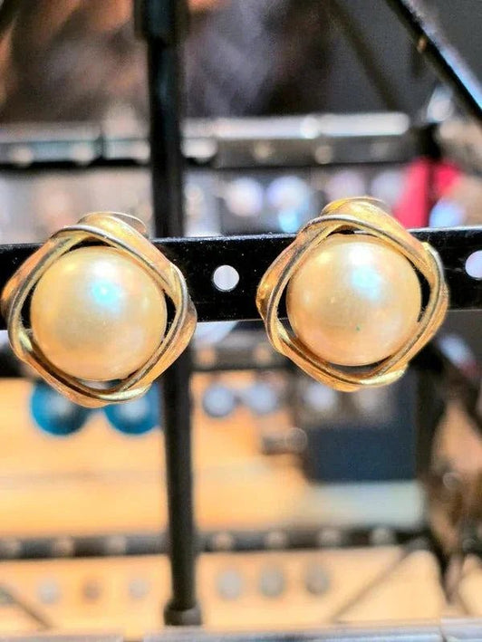 Vintage 1950's Clip - On Earrings - Yatva
