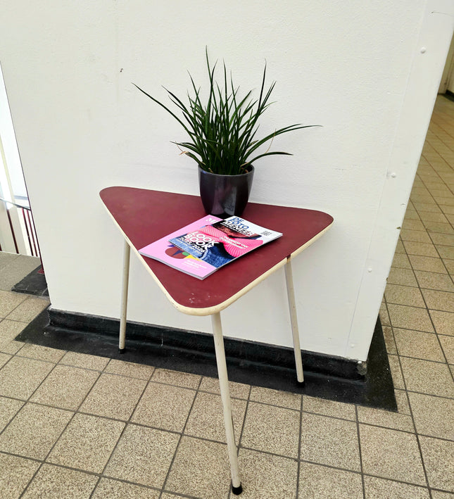 Vintage 1950s Mid - Century Triangular Side Table – Burgundy & Steel - Yatva