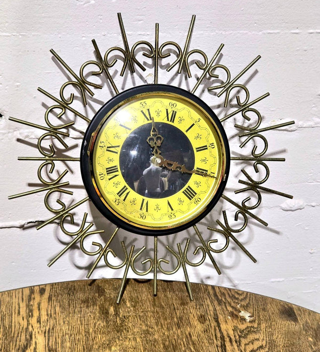 Vintage 1960s / 1970s Wall Clock - Yatva