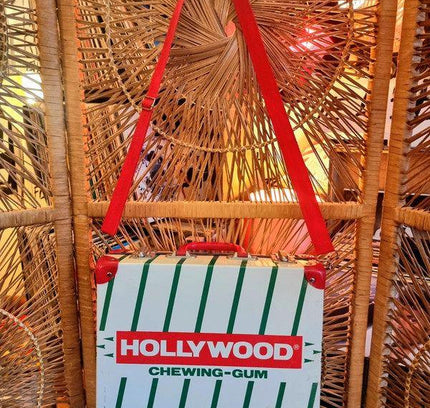 Vintage 1960's Hollywood Chewing Gum Suitcase - Yatva