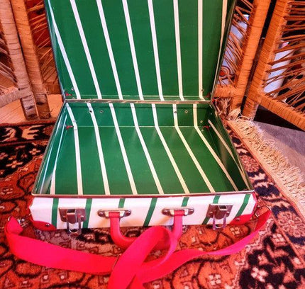Vintage 1960's Hollywood Chewing Gum Suitcase - Yatva