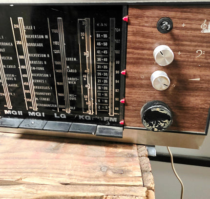 Vintage 1960s Philips Philetta de Luxe 380 Radio - Tabletop Receiver - Not fully functional - Yatva