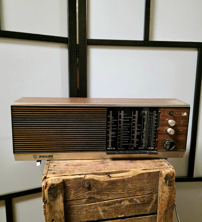 Vintage 1960s Philips Philetta de Luxe 380 Radio - Tabletop Receiver - Not fully functional - Yatva