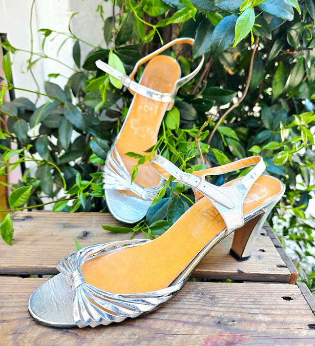 Vintage 1970s Andante Silver Disco Sandals Shoes - Yatva