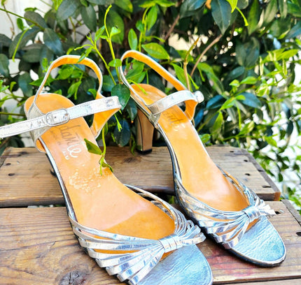 Vintage 1970s Andante Silver Disco Sandals Shoes - Yatva