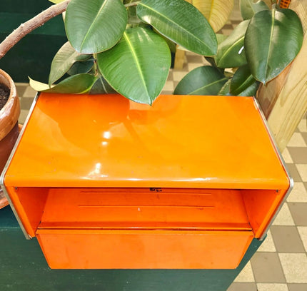 Vintage 1970s Brabantia "Patrice" Bread Bin - Yatva