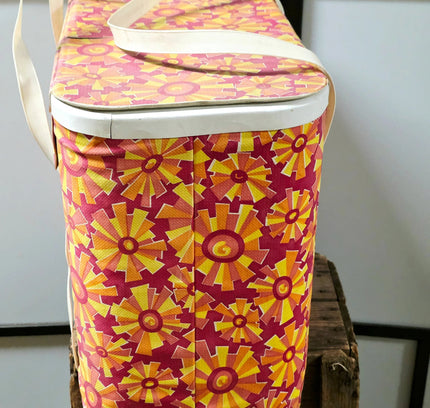Vintage 1970s Cooling Bag - Retro Flower Print - Yatva