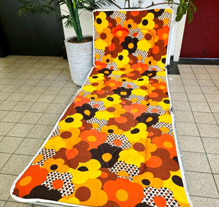 Vintage 1970s "Flower Power" Sun Lounger – Retro Garden Stretcher - Yatva