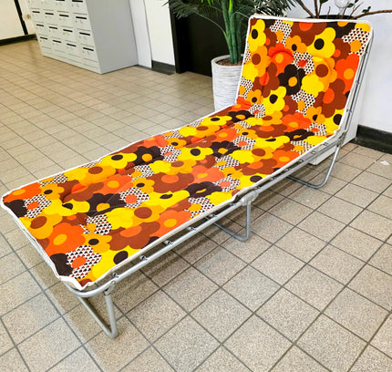 Vintage 1970s "Flower Power" Sun Lounger – Retro Garden Stretcher - Yatva