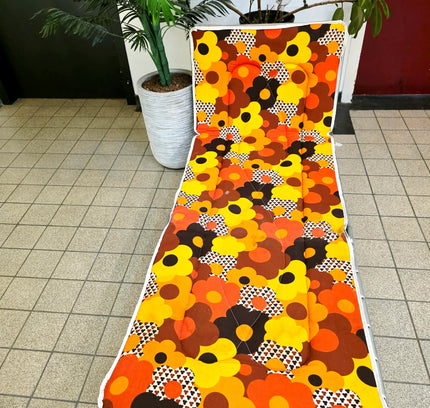 Vintage 1970s "Flower Power" Sun Lounger – Retro Garden Stretcher - Yatva