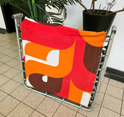 Vintage 1970s Folding Sun Lounger. Iconic 70s Psychedelic Pattern - Yatva