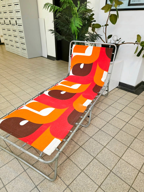 Vintage 1970s Folding Sun Lounger. Iconic 70s Psychedelic Pattern