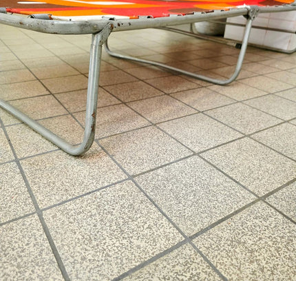 Vintage 1970s Folding Sun Lounger. Iconic 70s Psychedelic Pattern - Yatva