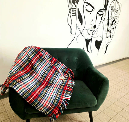 Vintage 1970s Hatéma Reversible Tartan Blanket / Throw - Yatva